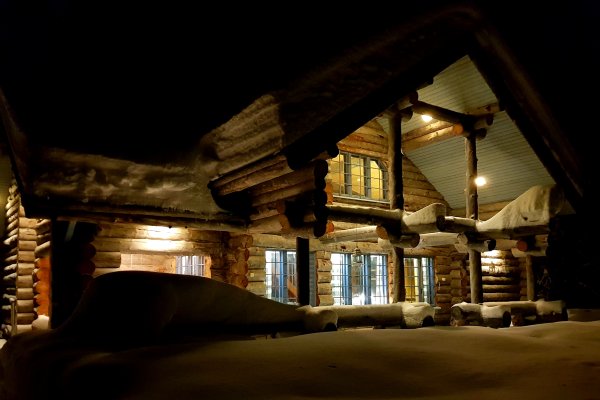 Ein Blockhaus aus dem Bilderbuch | &copy;&nbsp;Erich & Marianne Geisser