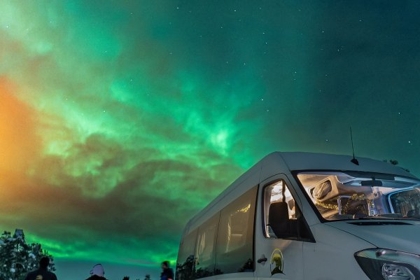 Nordlichtjagt per Bus | &copy;&nbsp;Wilderness Hotels & Safaris