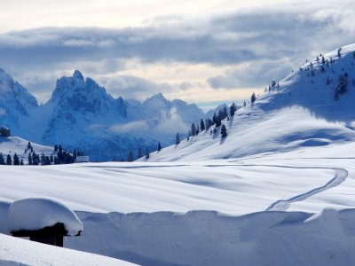 Loipen und Bergmärchenwelt Dolomiten