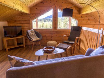 Loft mit Leseecke und Satelliten TV