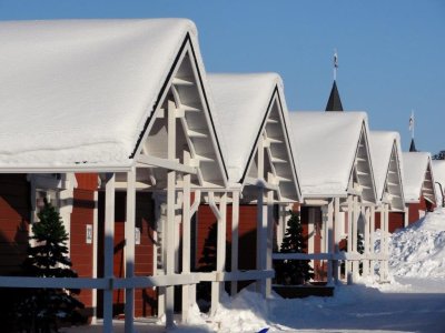 I chalet del villaggio, dove fa visita Babbo Natale