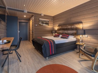 Chambre double très spacieuse