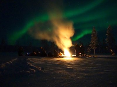 Ambiance nocturne avec feu de camp !