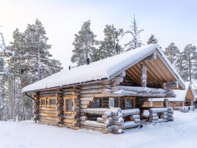 Une log cabin à Nellim