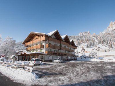 Benvenuti all'Hotel X Alp di Pozza di Fassa