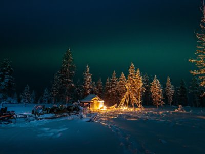 Schneemobilsafari bei Nacht
