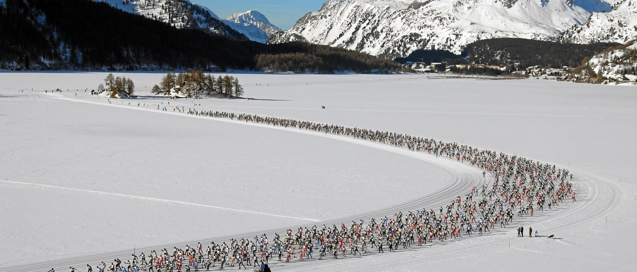 Marathonschlange über dem Silsersee